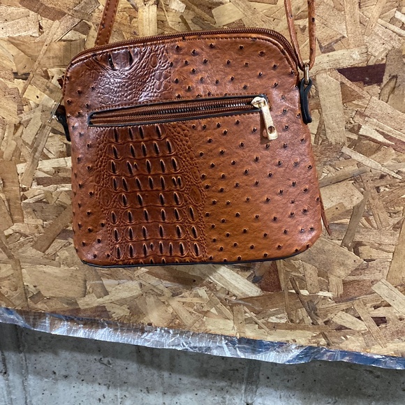 Purse - Picture 1 of 3